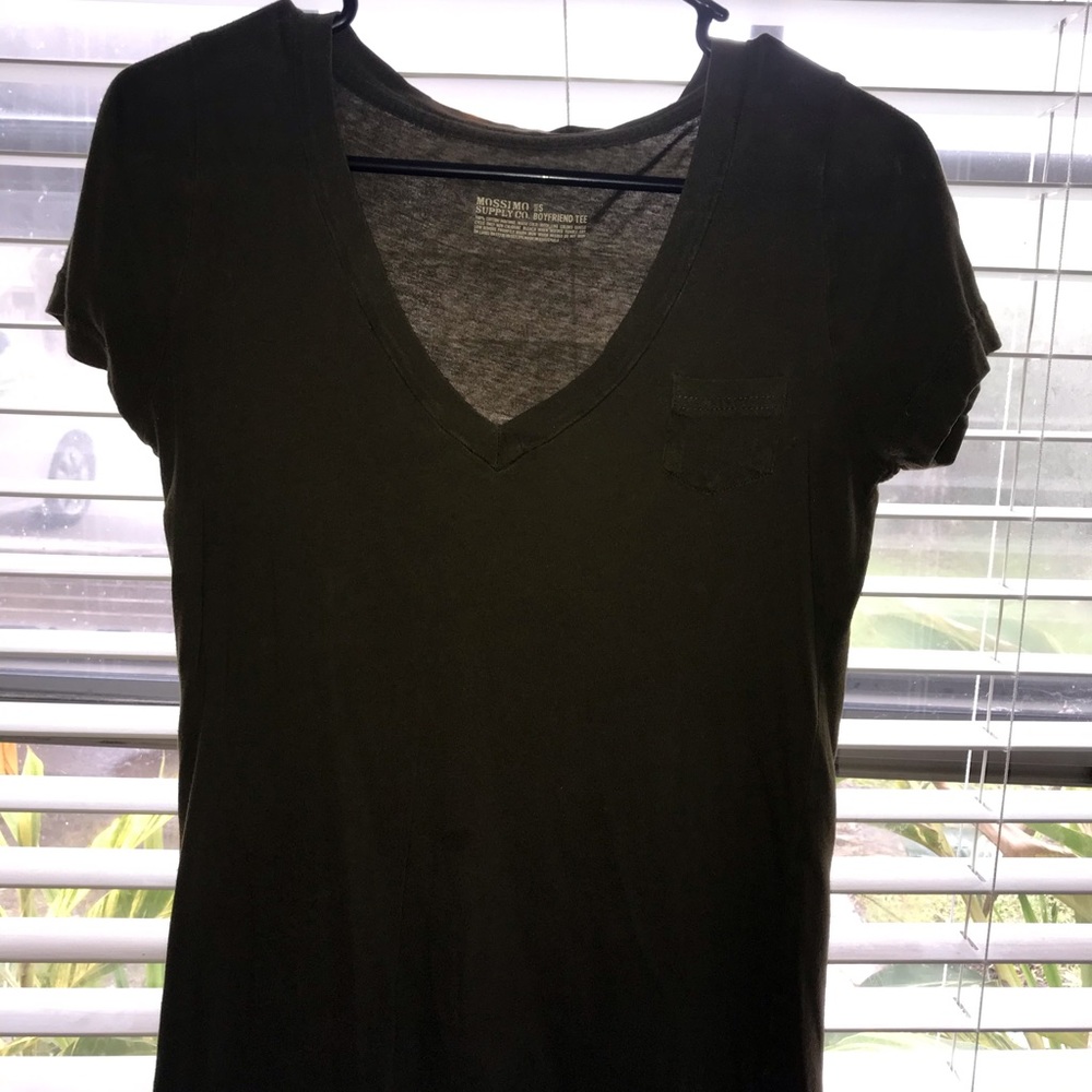 Hunter green v-neck tee